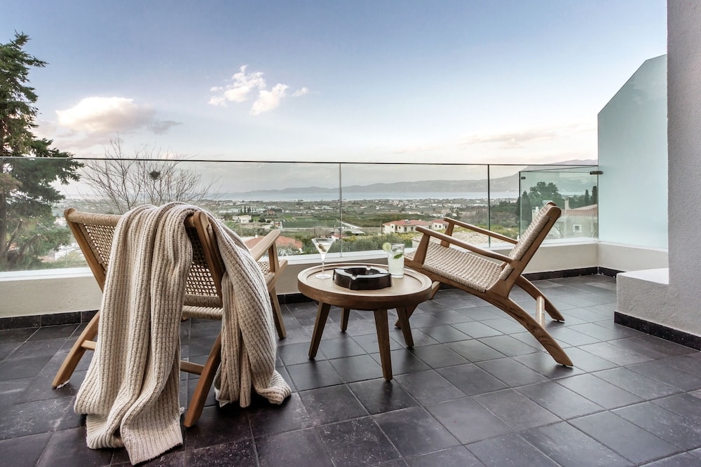 Corinth - ACRO Upscale Residences