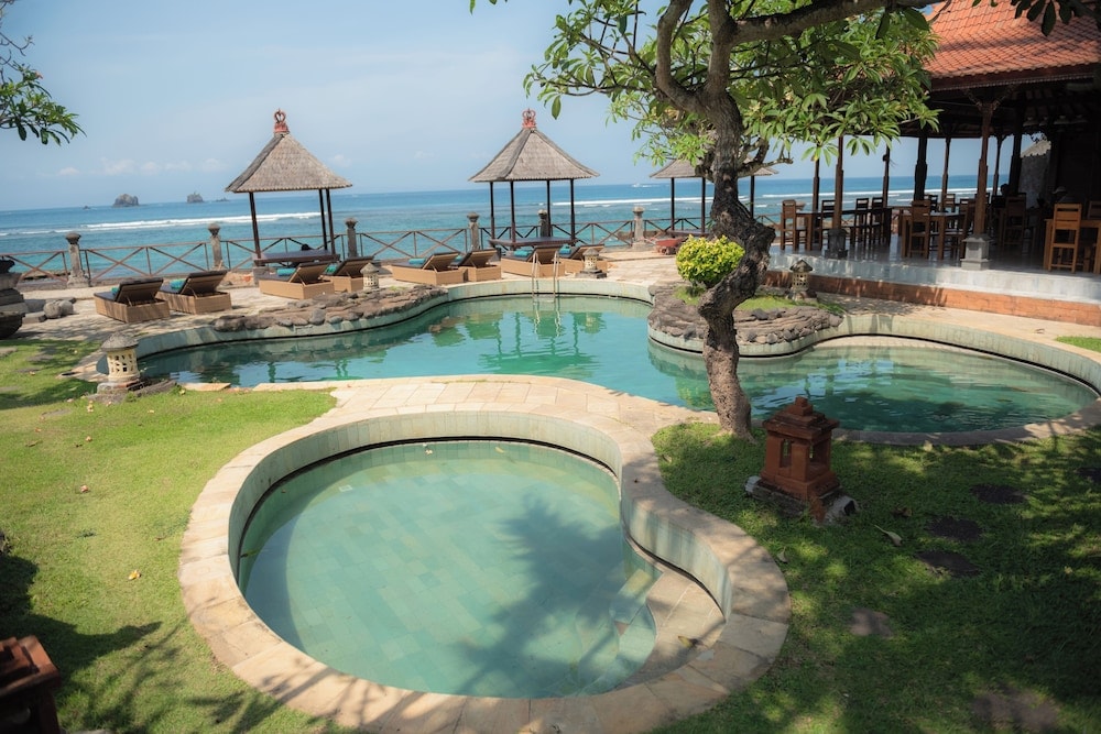 Manggis - The ARIRAS Resort