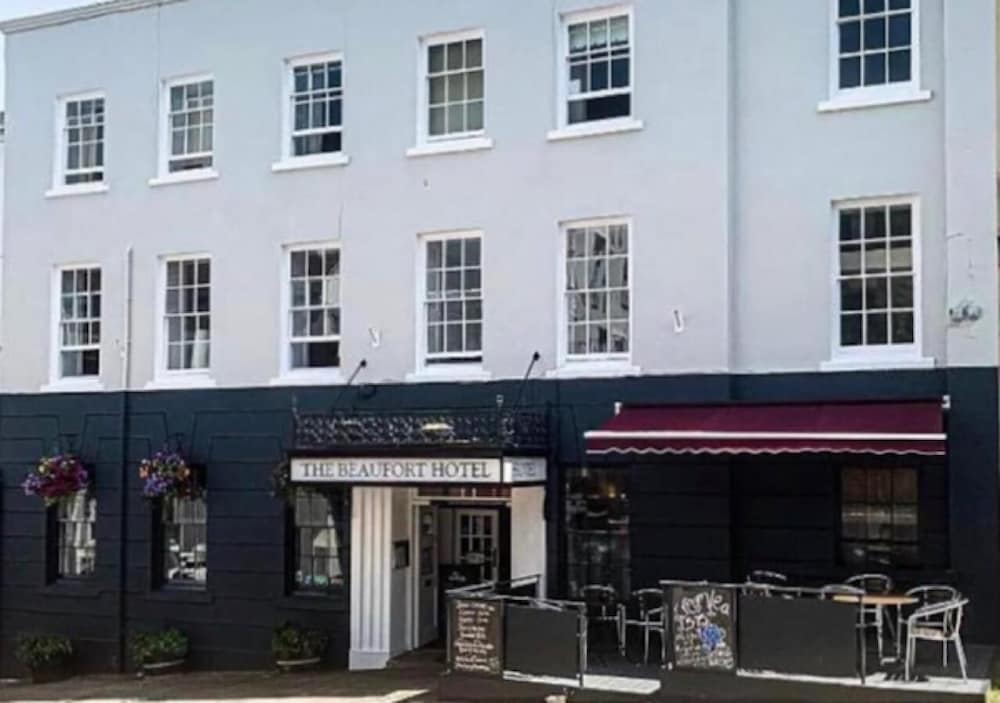 Chepstow - The Beaufort Hotel