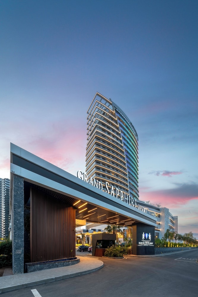 Ayios Yeoryios - Grand Sapphire Resort & Casino