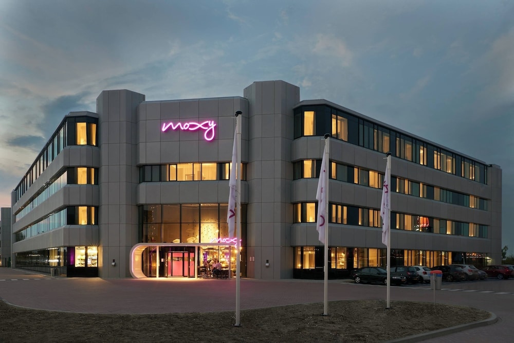 Göteborg - Amsterdam - Moxy Amsterdam Schiphol Airport