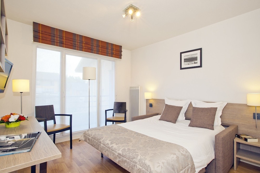 Genève - Residhome Genève Prévessin Le Carré d'Or