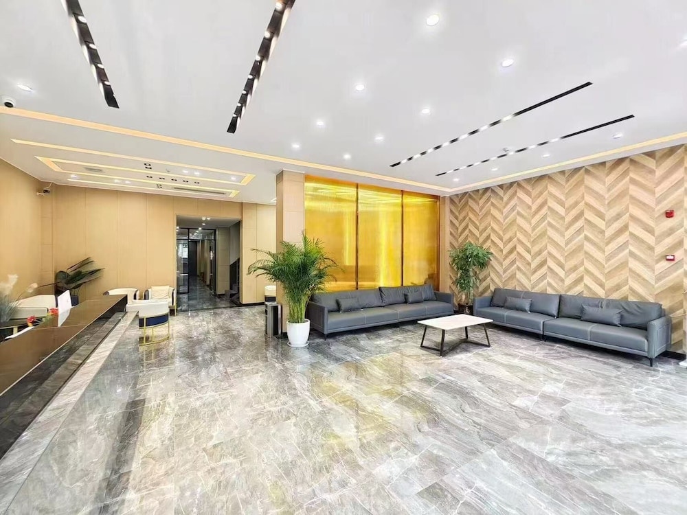 Ziyang - Holiday Panda Hotel