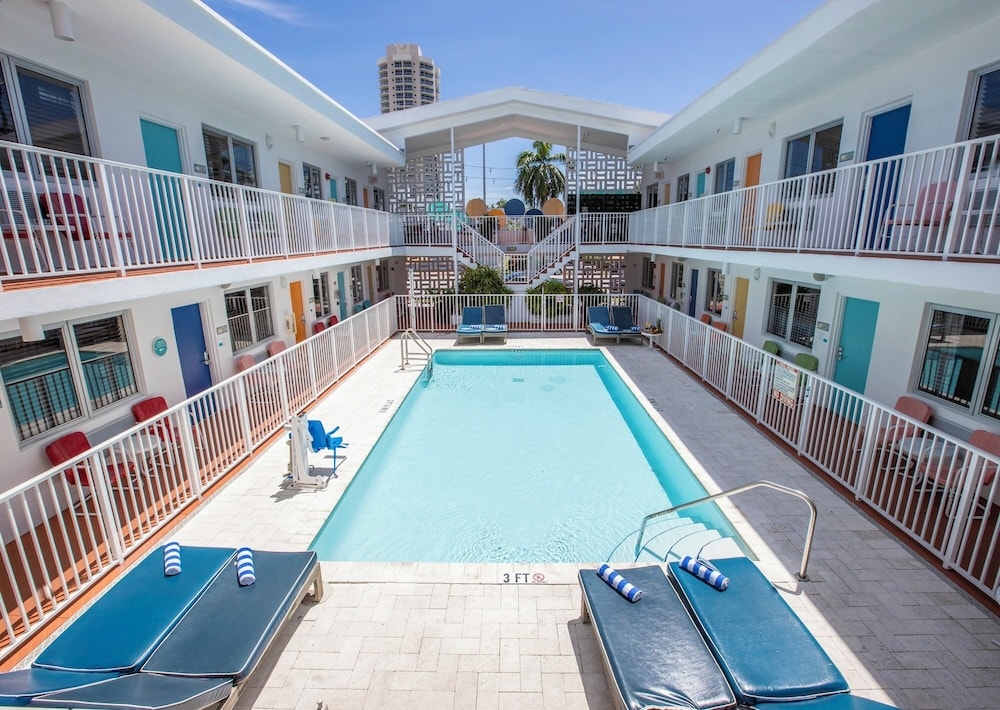 Stockholm - Miami (FL) - Waterside Hotel and Suites