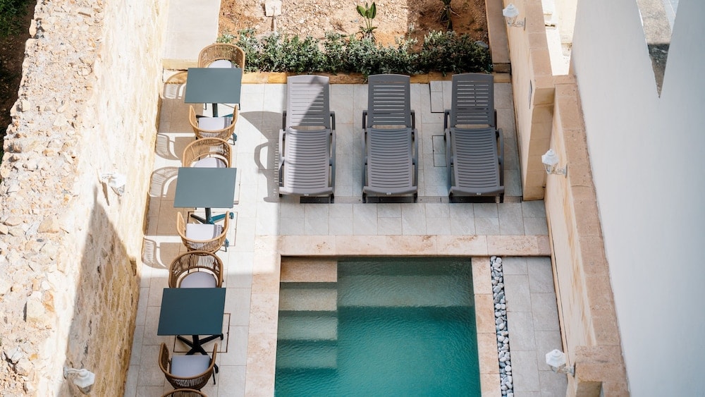 St. Julianʼs - Mosta Stays