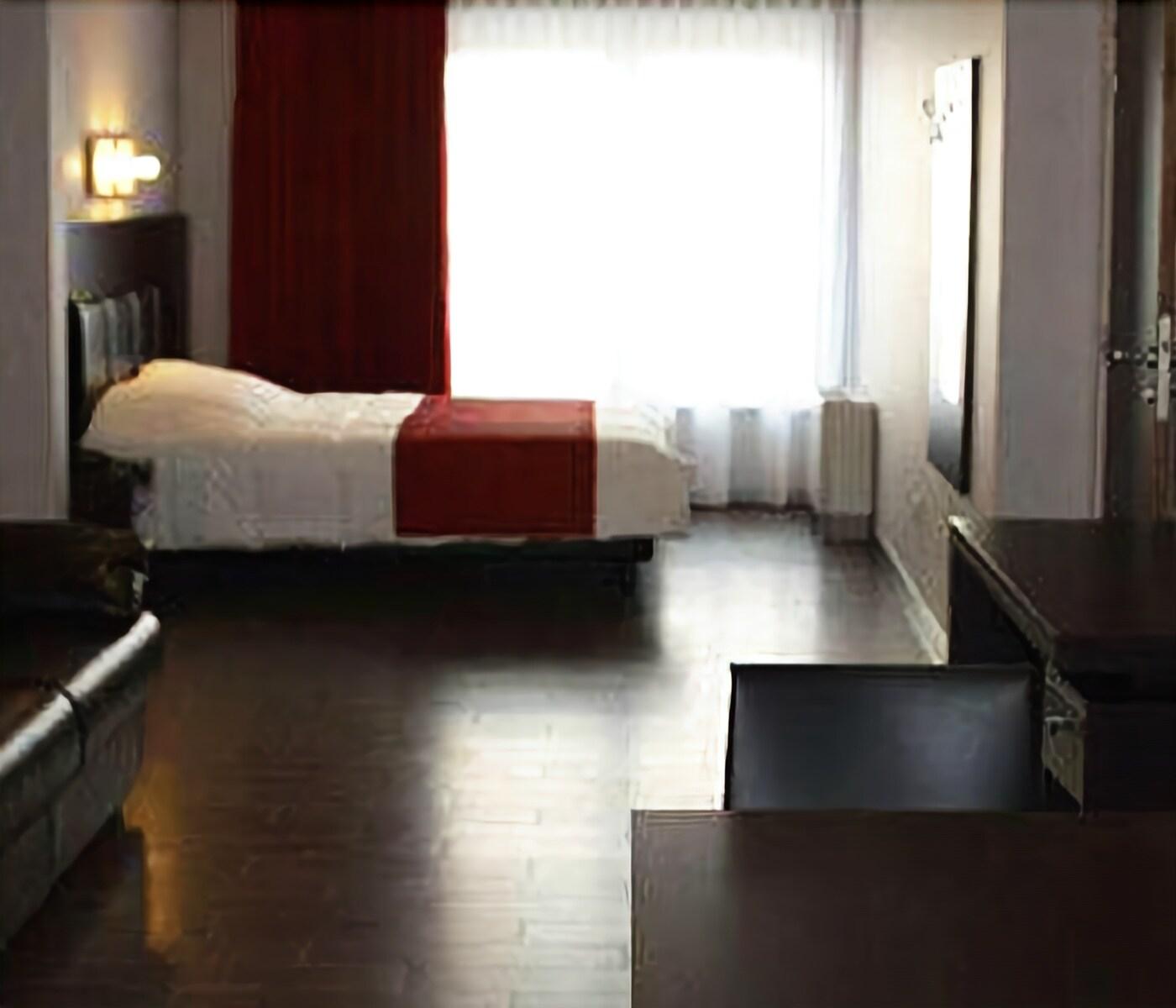 La Louvière - Hotel La Louve