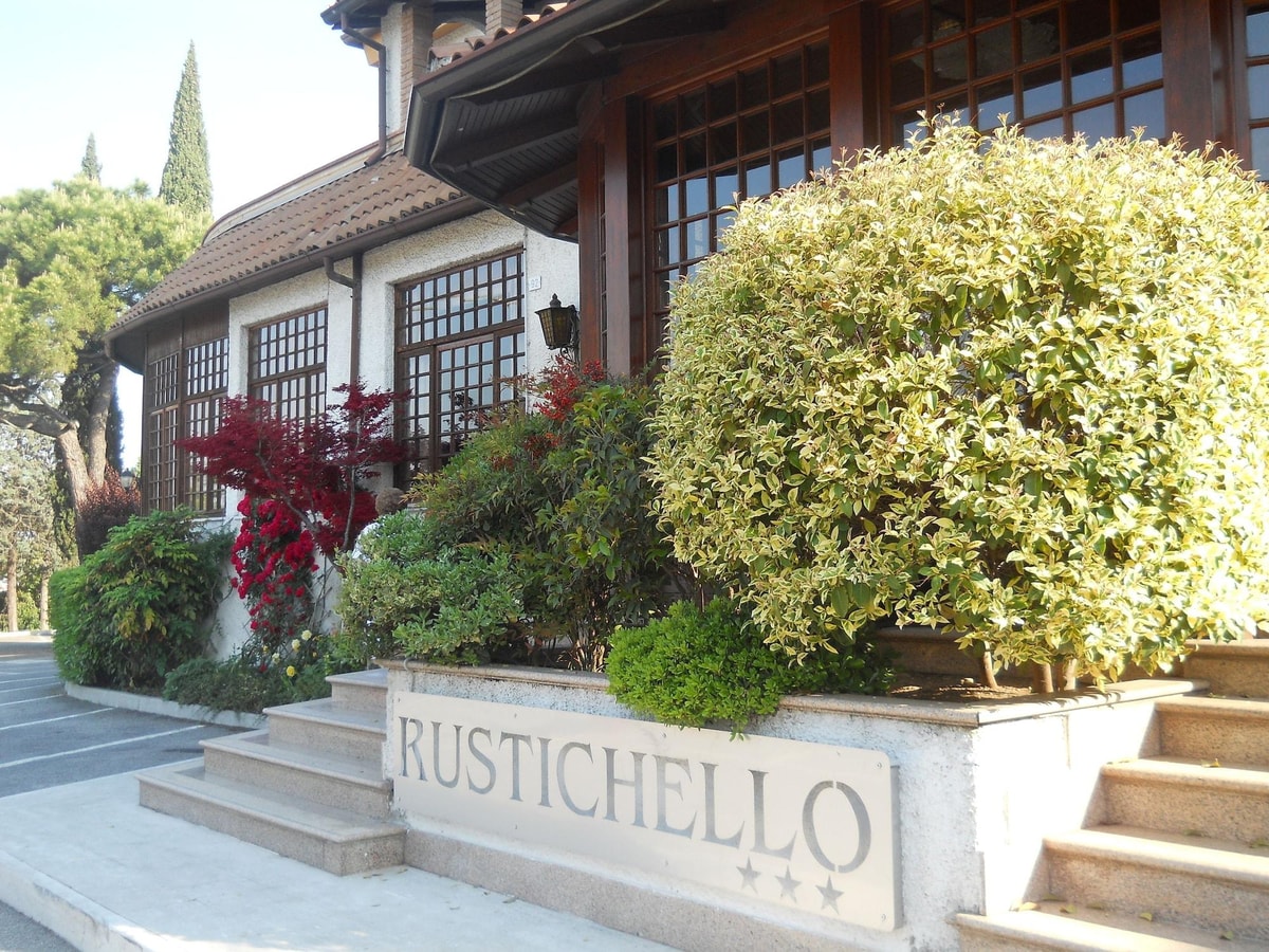 Desenzano del Garda - Hotel Il Rustichello
