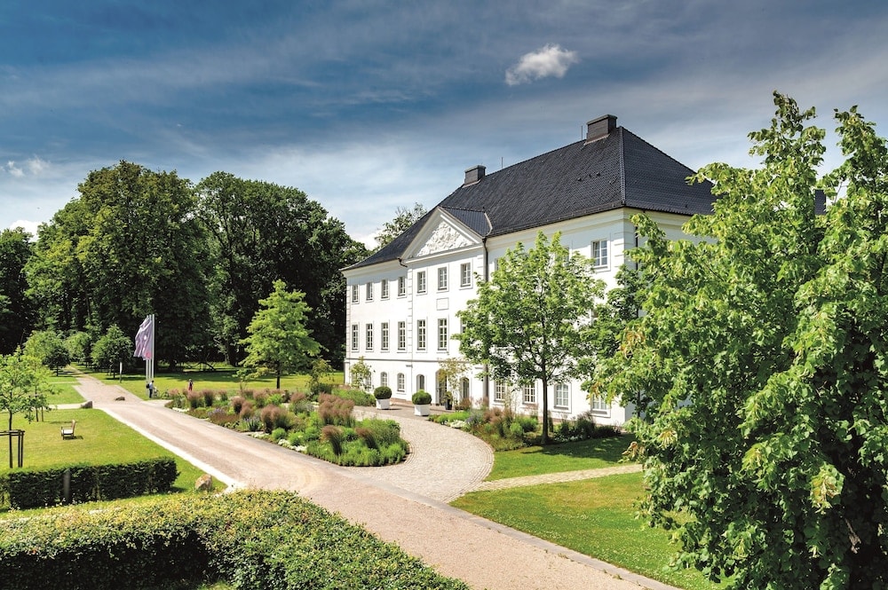 Kalkhorst - Schlossgut Gross Schwansee