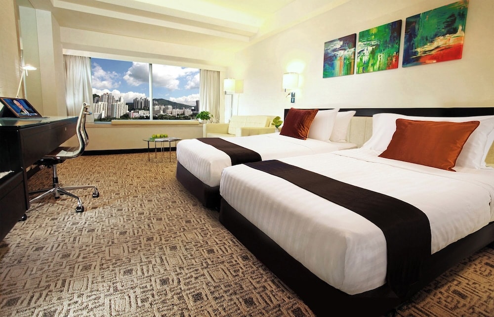 Tsuen Wan - Regal Riverside Hotel