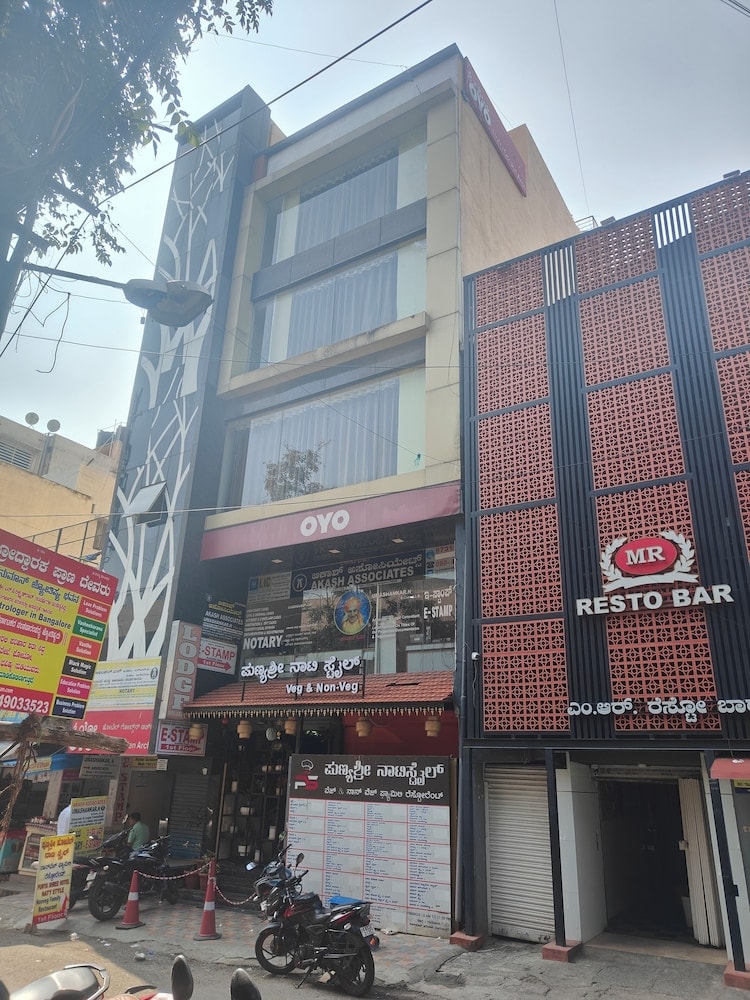 Bangalore - Hotel golden arch