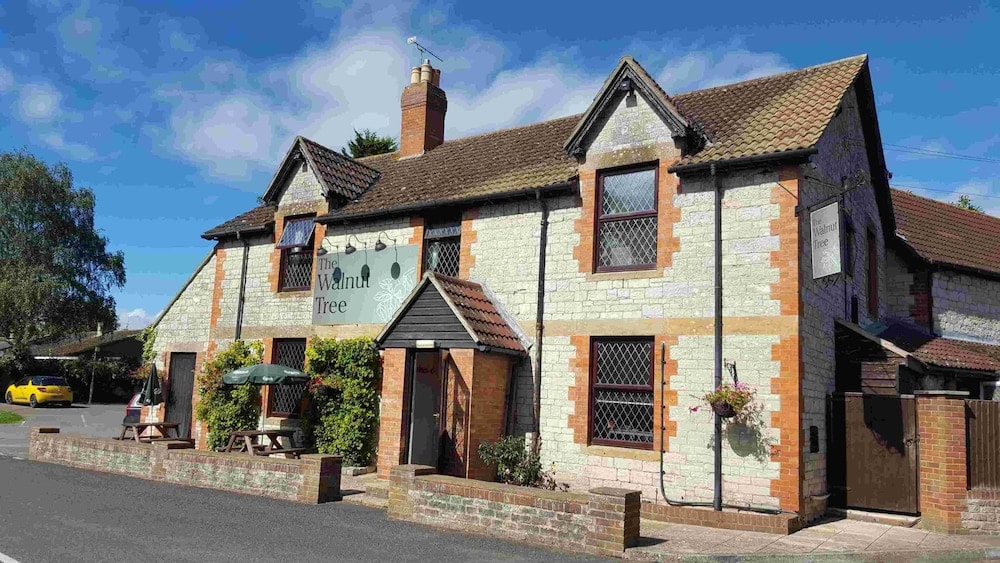 Yeovil - OYO The Walnut Tree