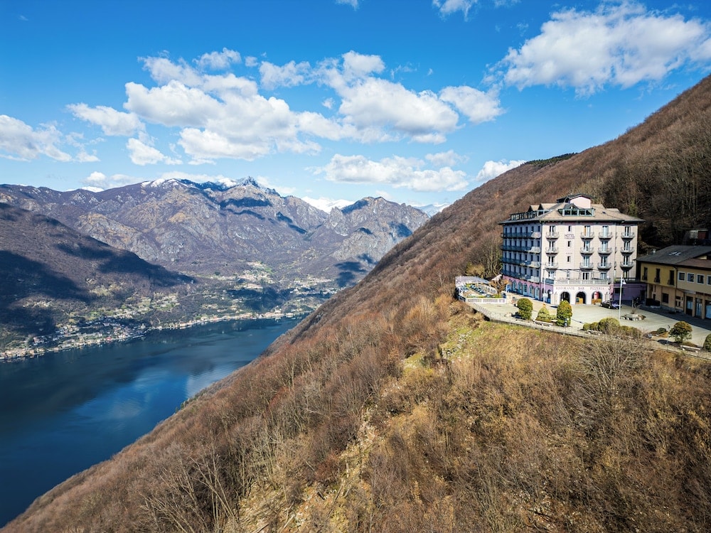 Campione dʼItalia - Hotel Funicolare