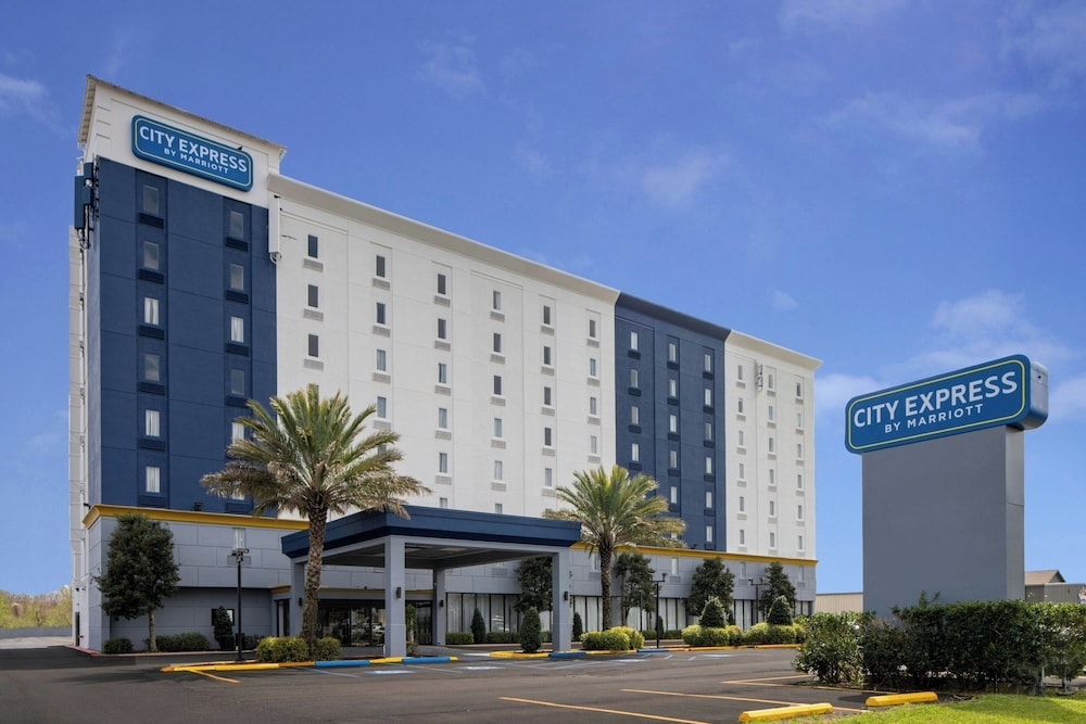 Chalmette - City Express by Marriott New Orleans 1-10