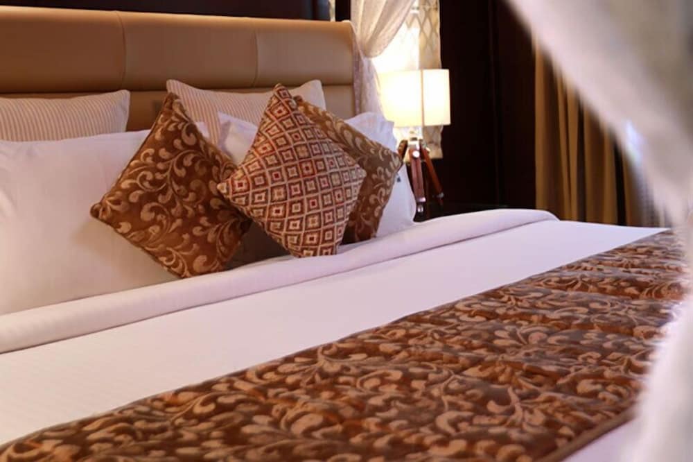 Cherai Beach - Maliekal Heritance Cherai Beach Cochin