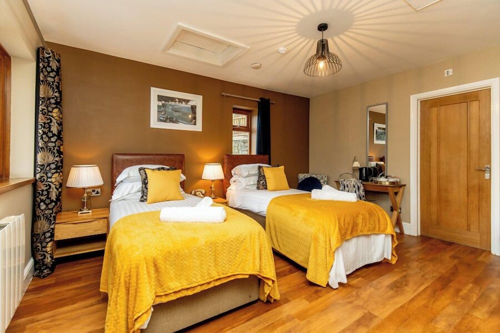 Swansea - The Gower Hotel