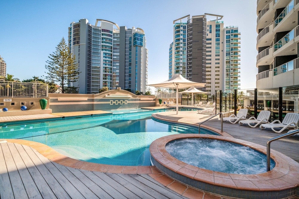 Coolangatta - The Sebel Twin Towns