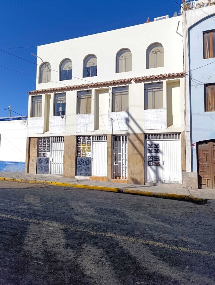 Arequipa - EL MONARCA AQP