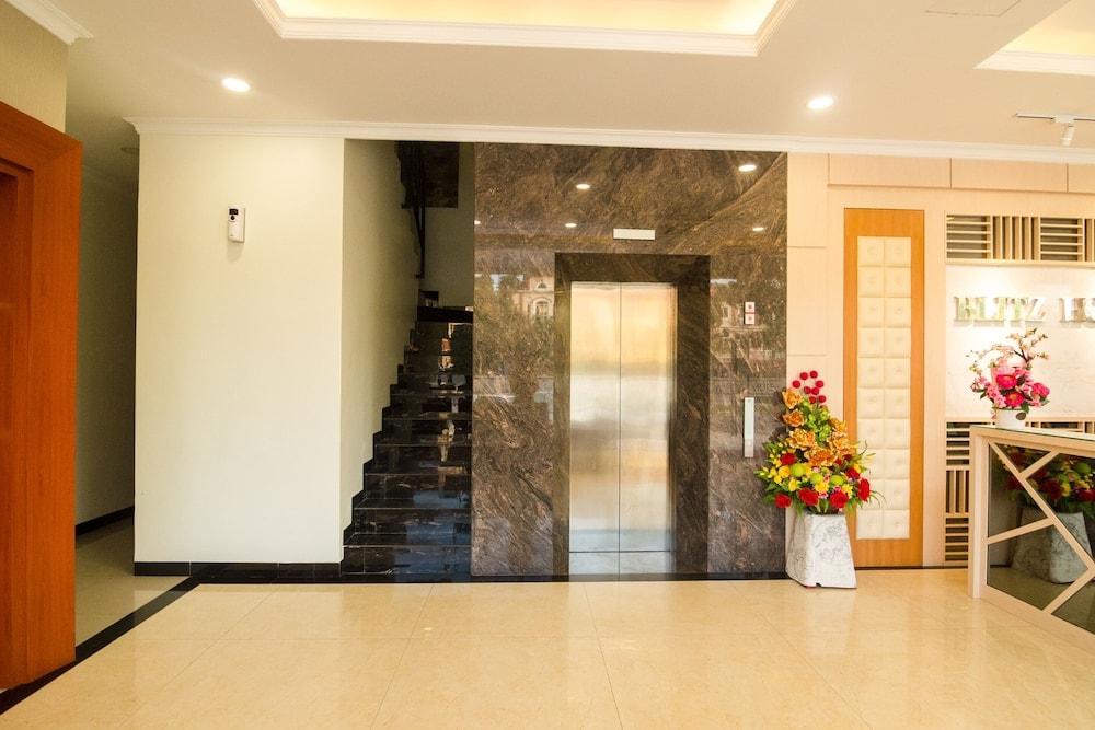 Bagam - Blitz Hotel Batam Centre