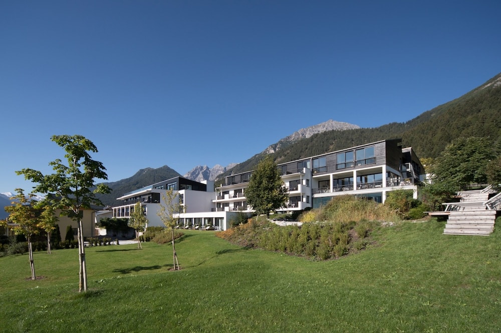Neustift im Stubaital - Hotel & Appartements Oberhofer