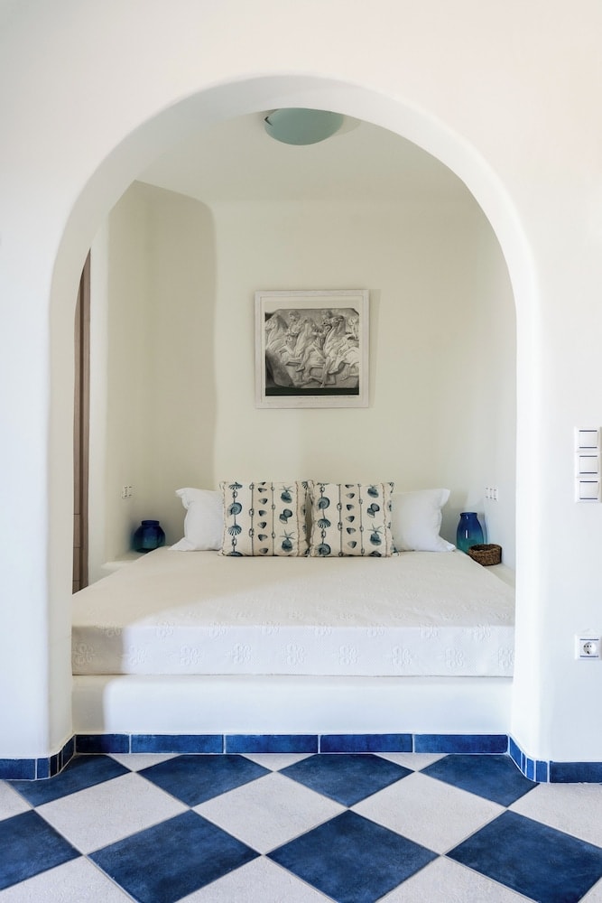 Göteborg - Agios Sostis Mykonos - Makani Suites