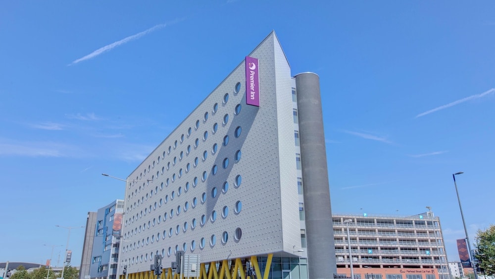Cardiff - Premier Inn Cardiff Bay
