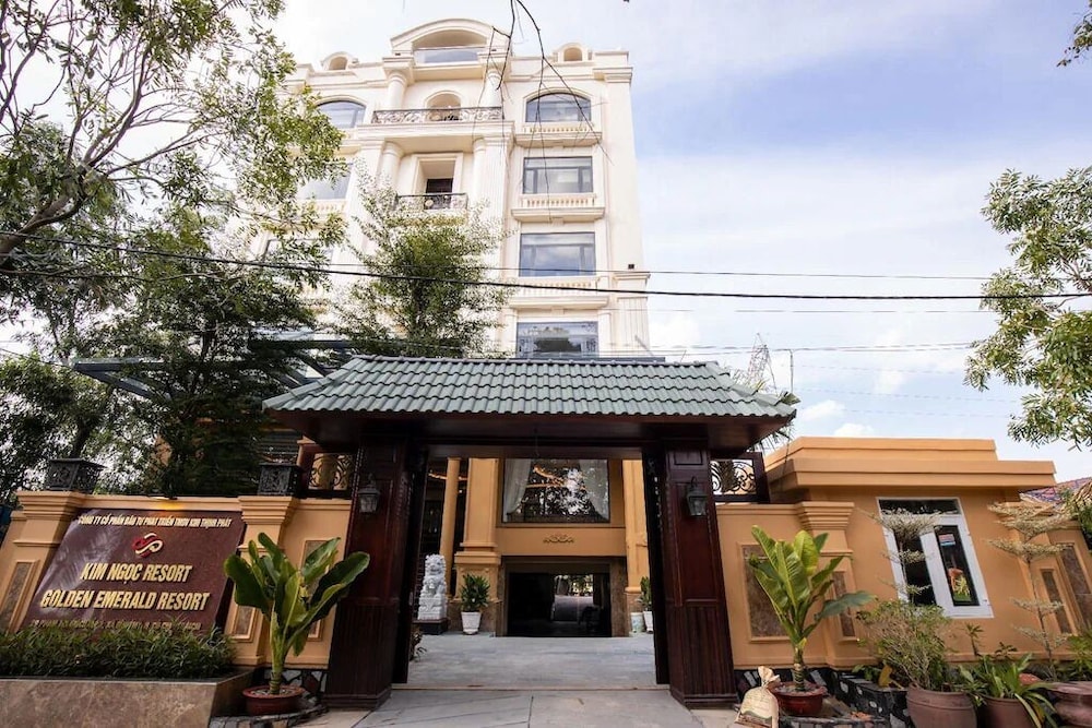 Thu Dau Mot - Golden Emerald Resorts