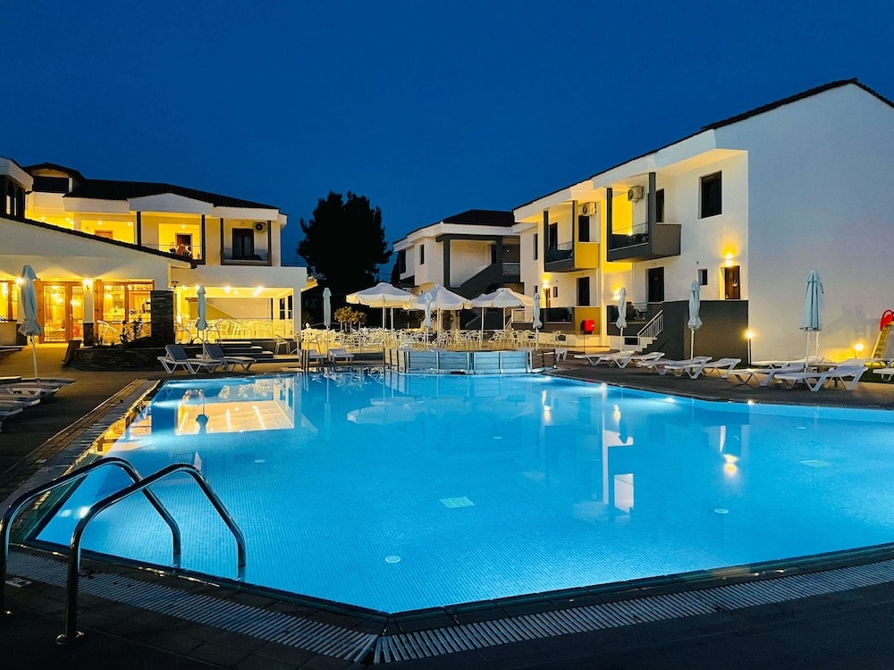 Nikiti - Acrotel Lily Ann Village