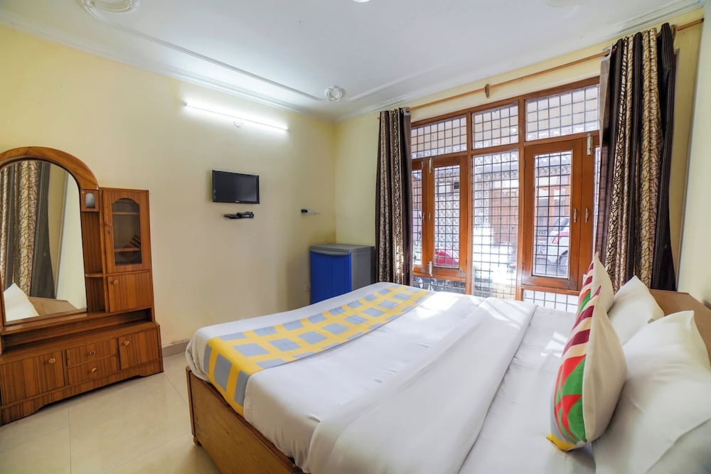 Naina Range - Hotel Star Inn Near Mall Road Nainital