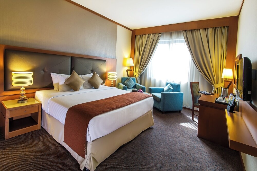 Dubai - Landmark Summit Hotel