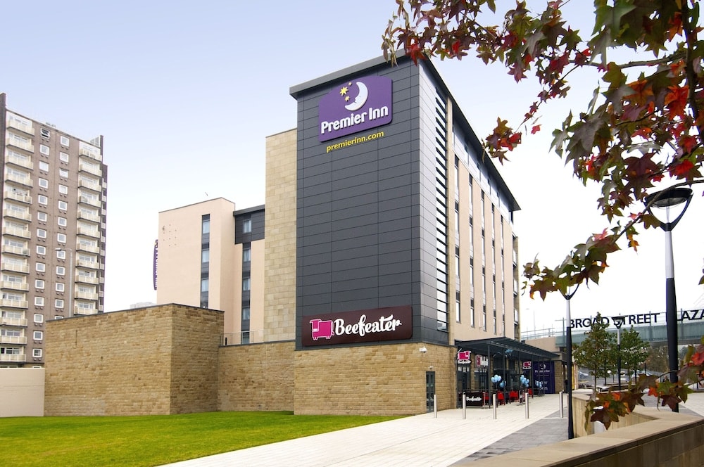 Halifax - Premier Inn Halifax Town Centre