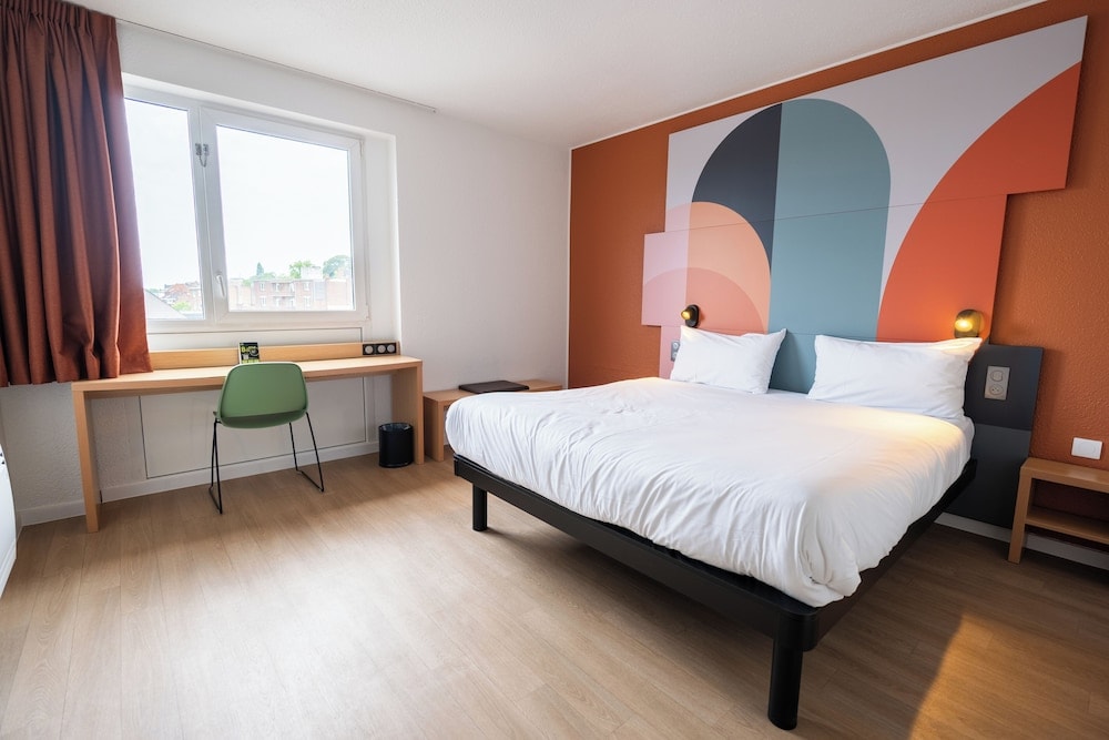 Mons - B&B HOTEL Mons Gare