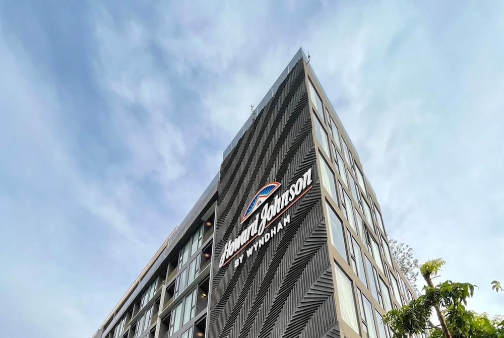 Jomtien Beach - Howard Johnson by Wyndham Pattaya JC
