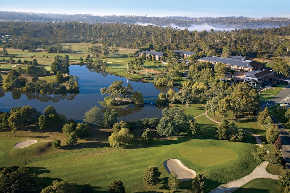 Launceston - Country Club Tasmania