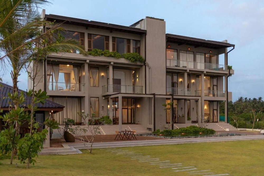 Hambantota - Six Elements Beach Villa