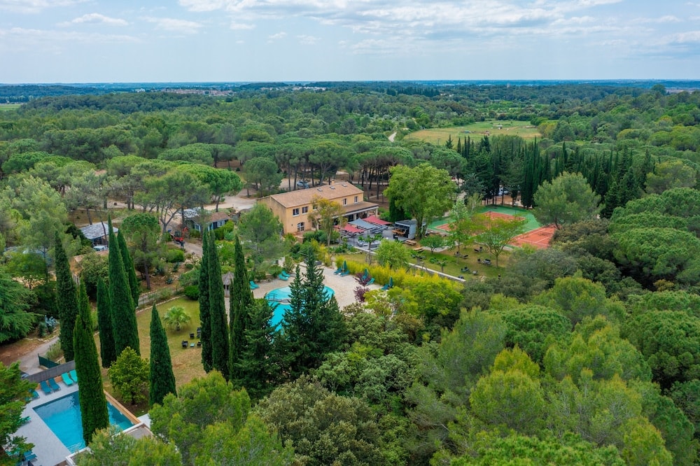 Junas - La Villa Vicha, The Originals Relais