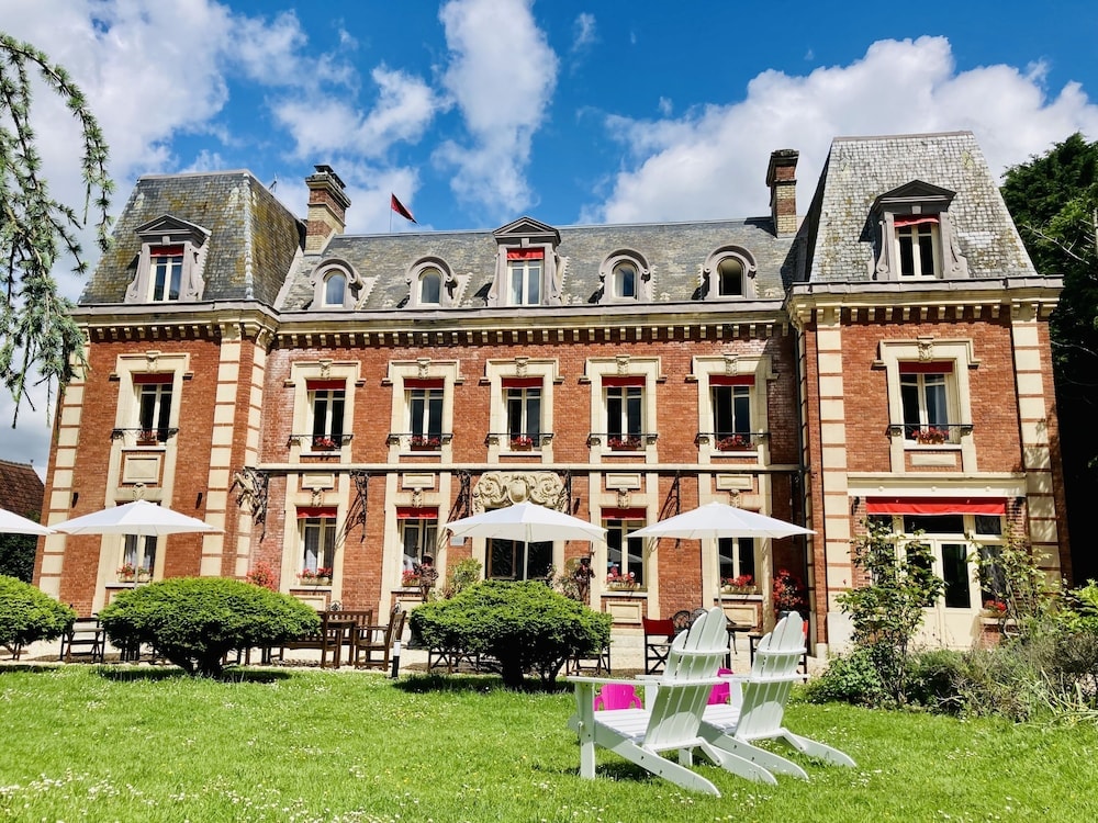 Saint-Pierre-la-Garenne - Château Corneille