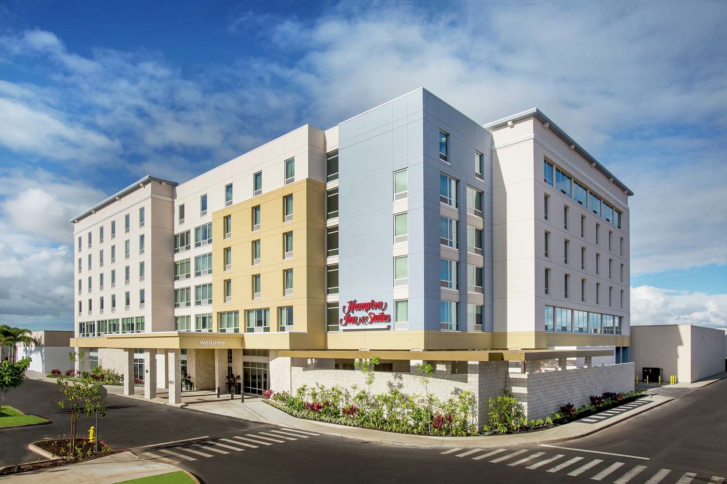 Kapolei - Hampton Inn & Suites Oahu Kapolei - FREE Parking - No Resort Fee