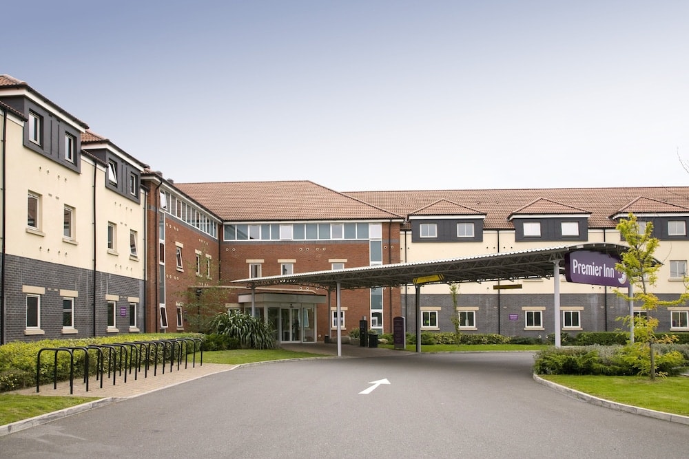 Heathrow - Premier Inn Heathrow Airport - M4/J4
