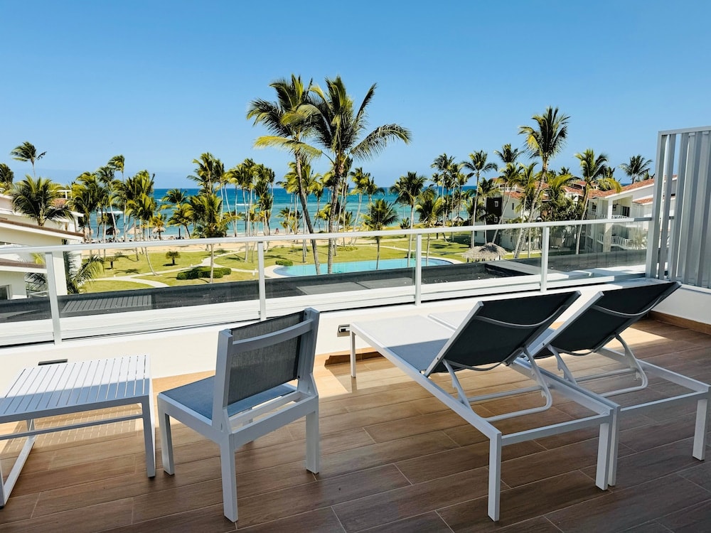 Uvero Alto - Playa Palmera Ocean View Apartments