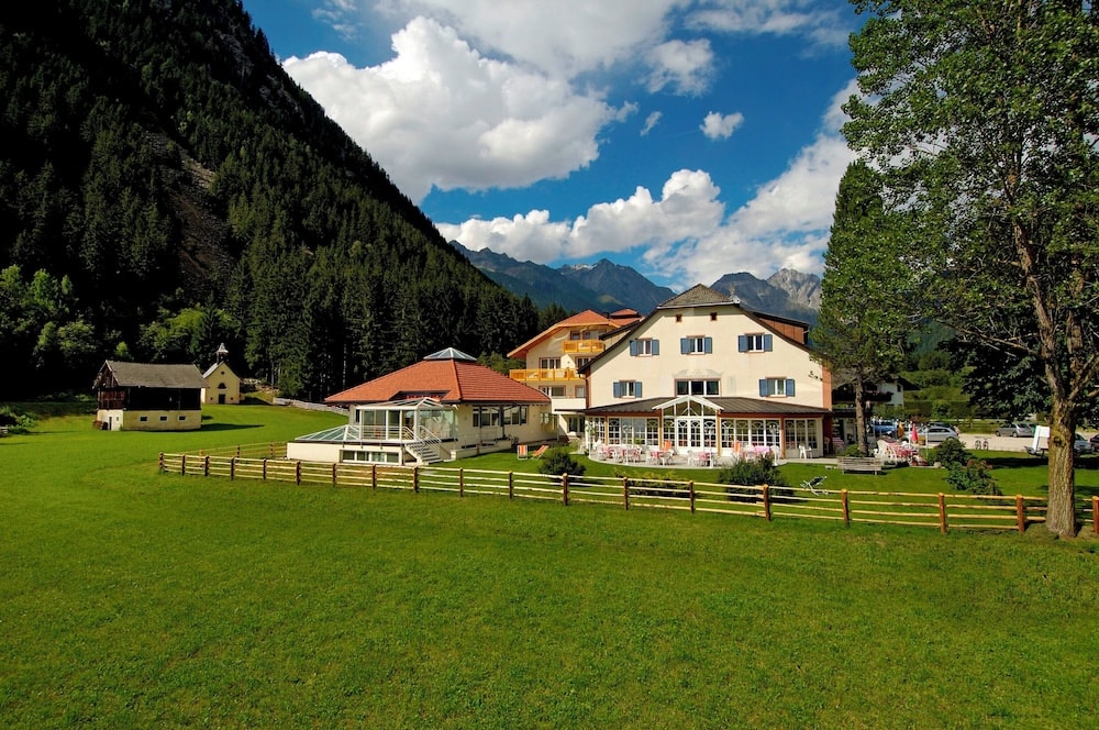 Valdaora - Hotel Bad Salomonsbrunn