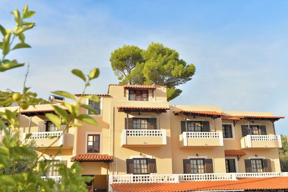 Agistri - Vasilaras Hotel