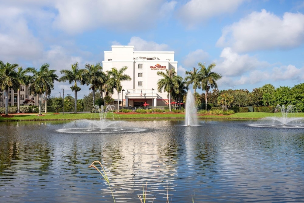 West Palm Beach - Hawthorn Extended Stay by Wyndham West Palm Beach Airport