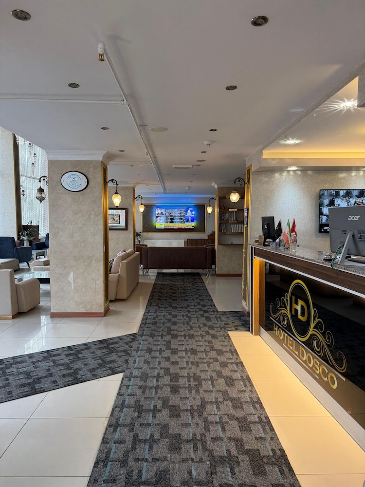 Van - Hotel Dosco