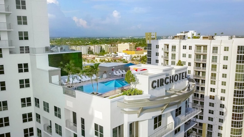Hollywood (FL) - CIRC Hotel By Hosteeva