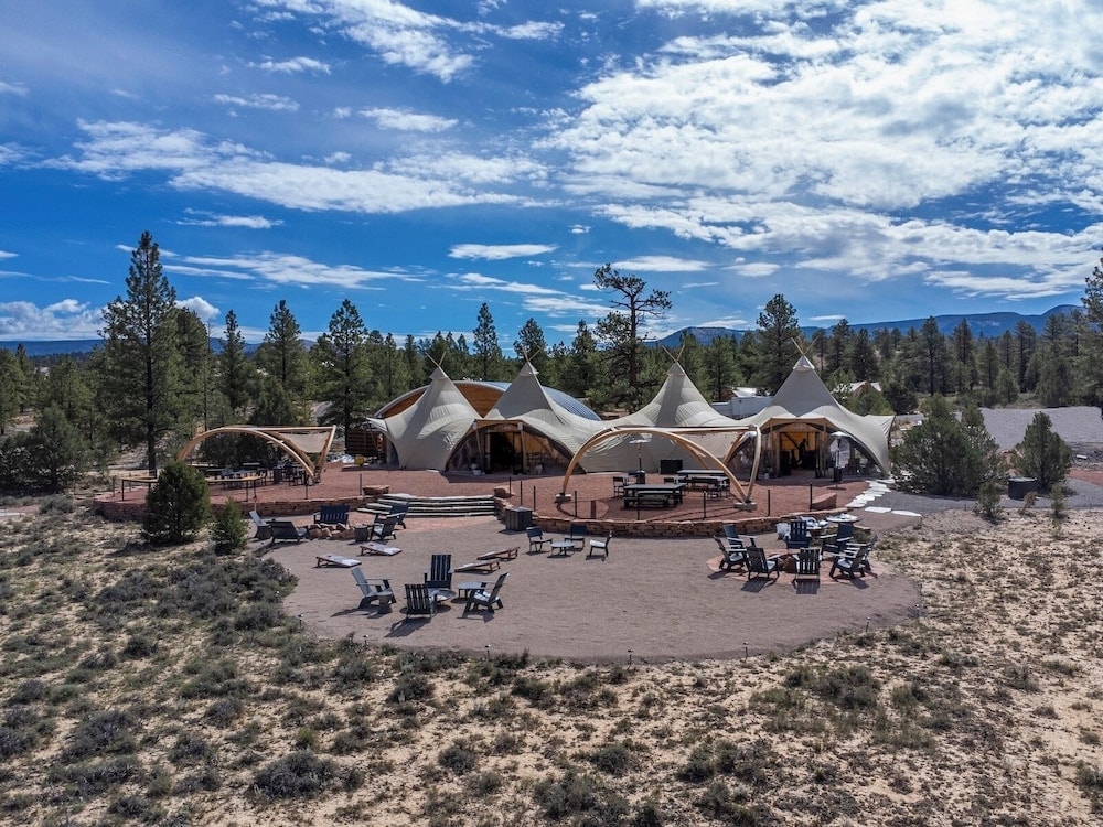Bryce Canyon - Under Canvas Bryce Canyon