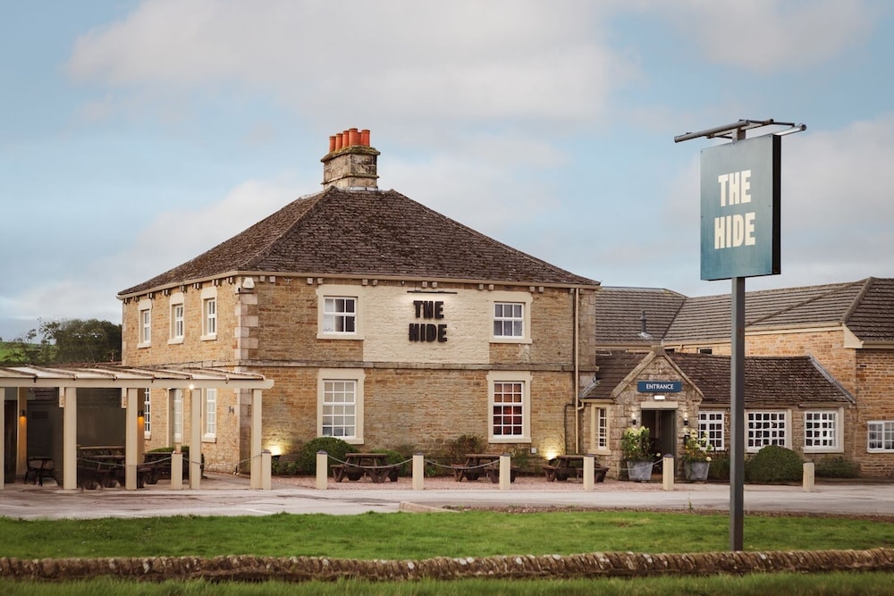 Chesterfield - The Hide