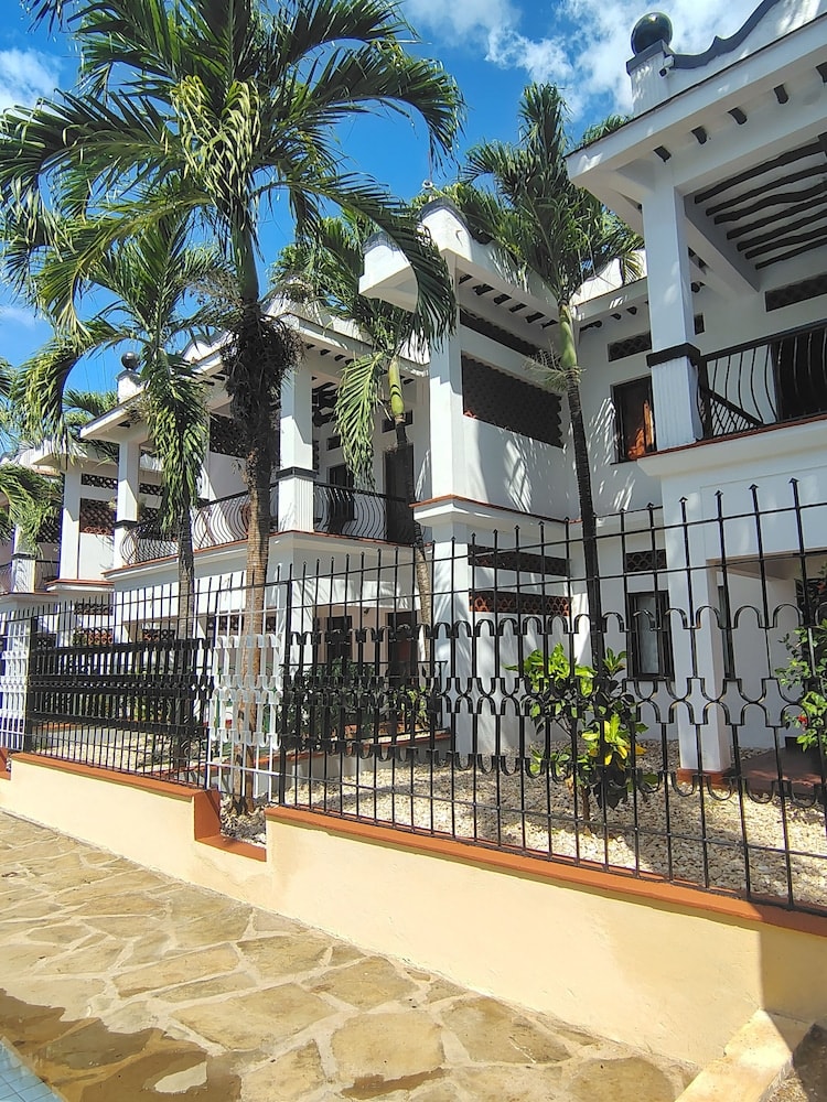 Diani Beach - Mangro Hotel Diani Beach