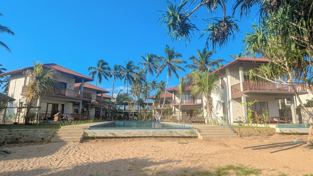 Rekawa - Arinna Beach Resort