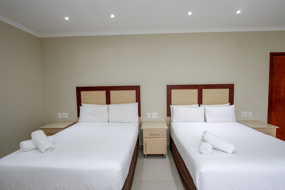 Westville - PLM Golden Lodge