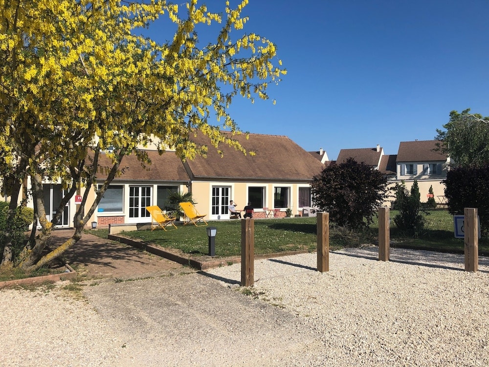 Houdan - Hôtel HAPY